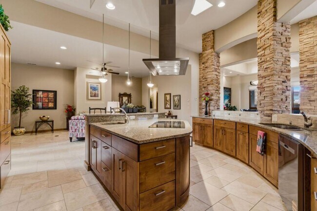 Building Photo - 13415 Pino Ridge Pl NE