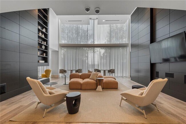 Building Photo - 3324 Peachtree Rd NE