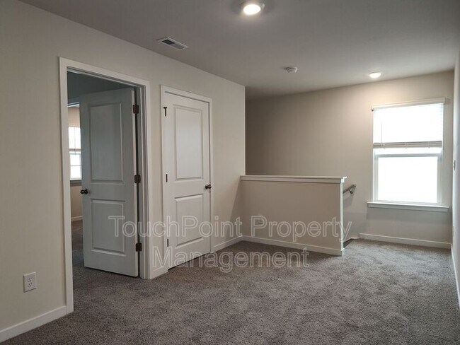 Building Photo - 12028 Zazu Wy