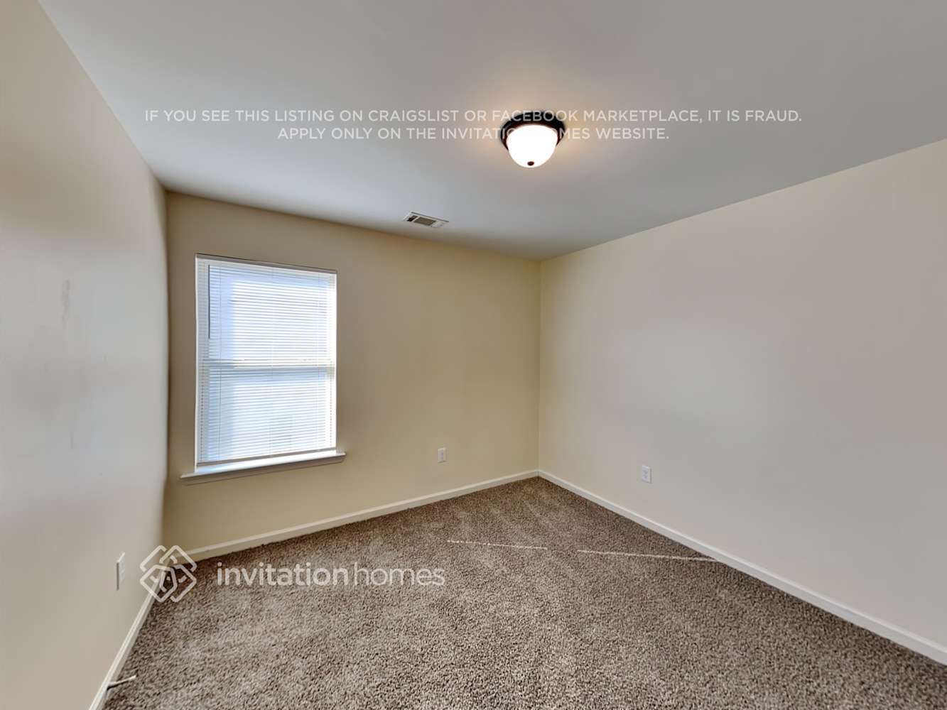 Building Photo - 2465 Valley Creek Dr