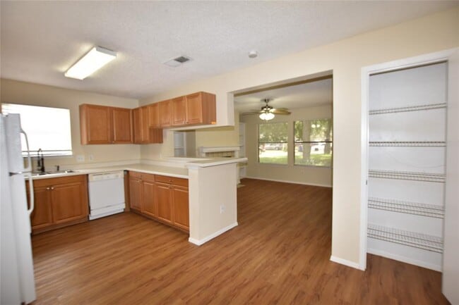 Building Photo - 2804 Jadewood Ct