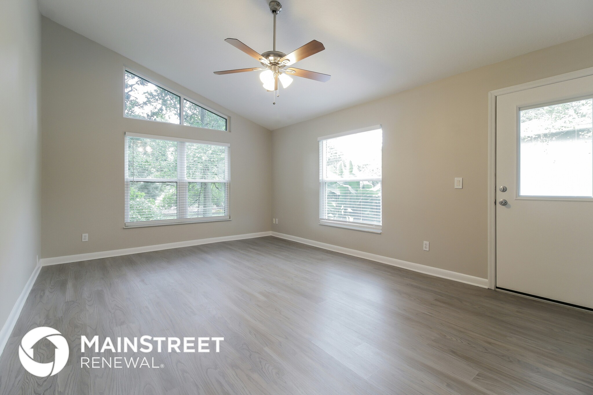 Building Photo - 1305 Ridgefield Ave