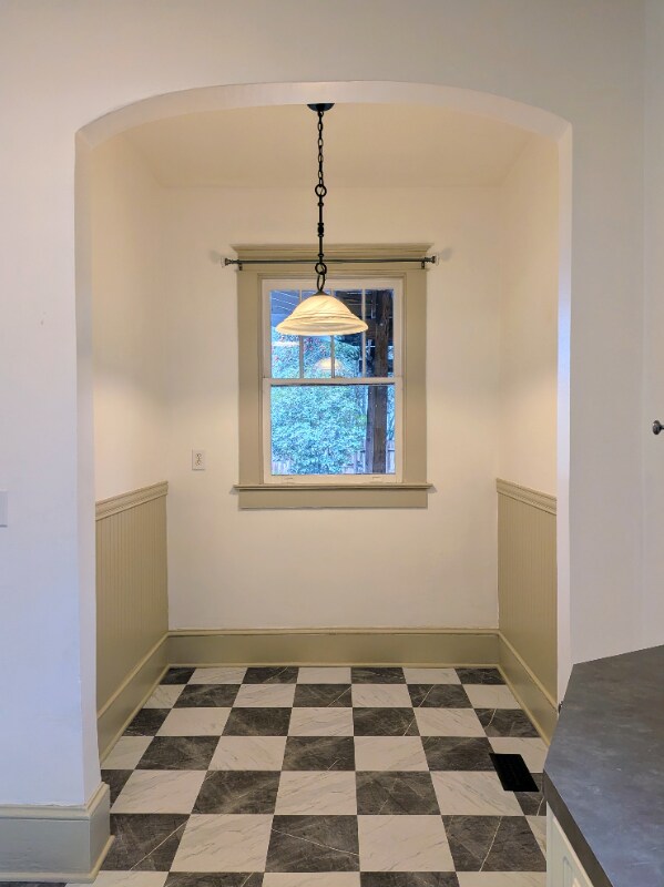 Building Photo - 401 S Franklin Dr