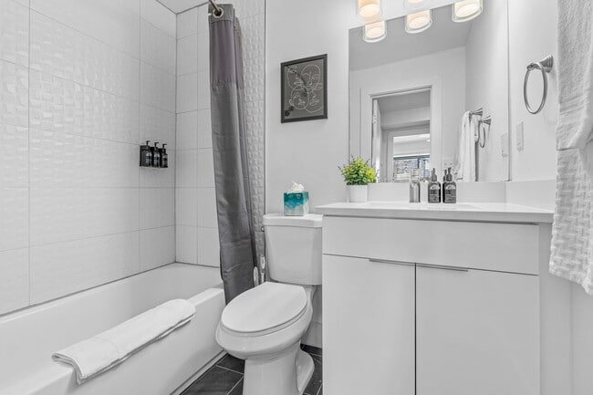 Bathroom - Crescent Apartments
