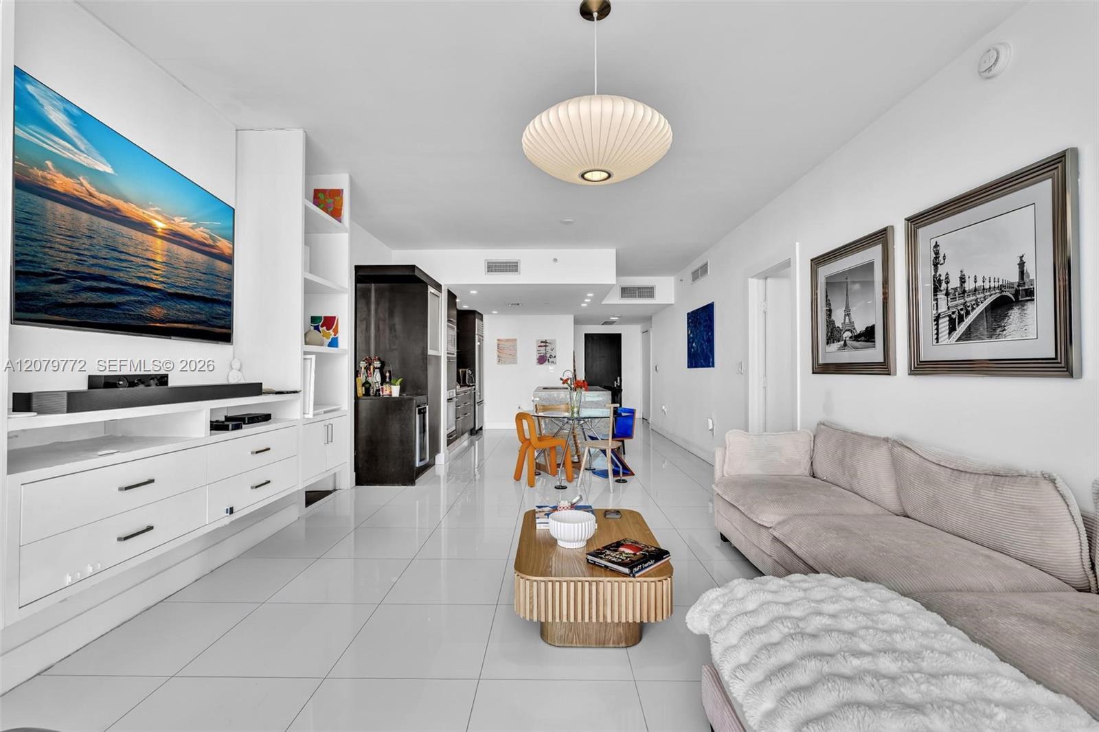 Building Photo - 900 Biscayne Blvd