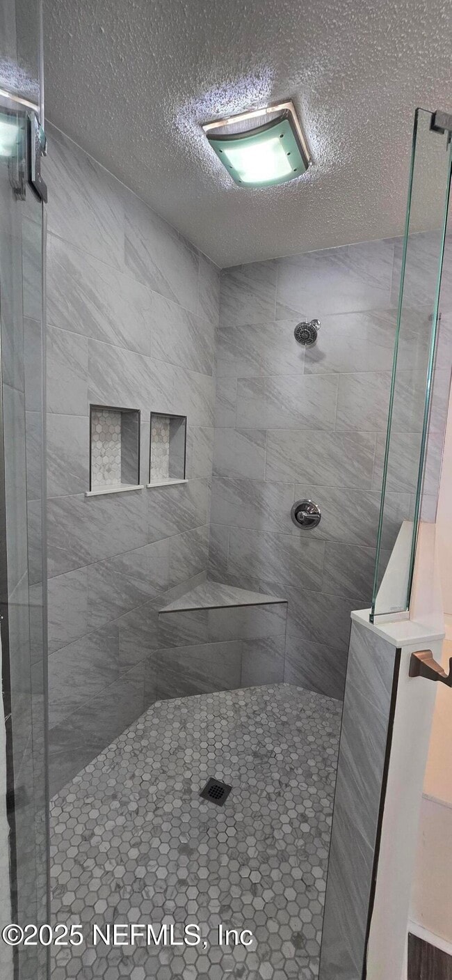 Building Photo - 11579 Alexis Forest Dr E