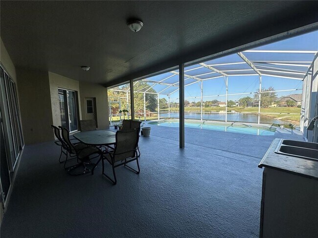 Building Photo - 908 Spring Island Way
