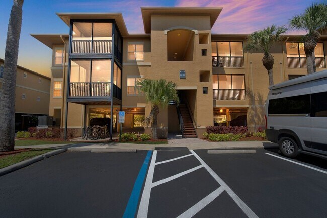 Building Photo - 2 Bedroom Condo in Tampa