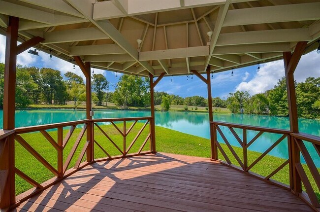 Building Photo - 15735 Tanya Cir