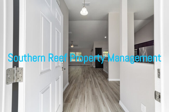 Building Photo - 6589 SW 144th Street Rd