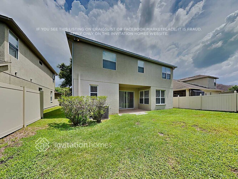 Building Photo - 3321 Downan Point Dr