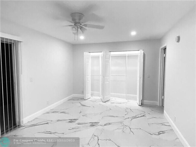 Building Photo - 954 Normandy Trail
