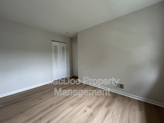 Building Photo - 2538 Sedgewick Pl