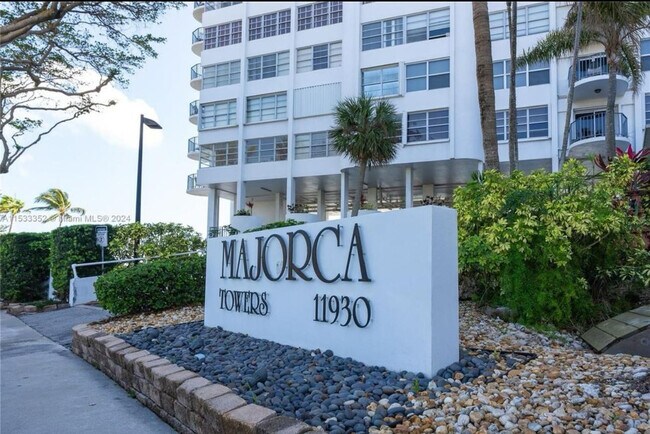 Building Photo - 11930 N Bayshore Dr