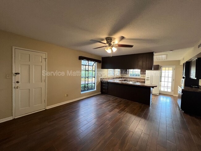 Building Photo - 1708 Briza Del Mar Dr