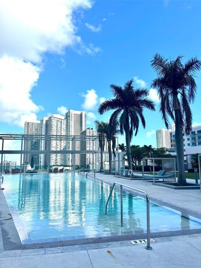 Building Photo - 3301 NE 1st Ave