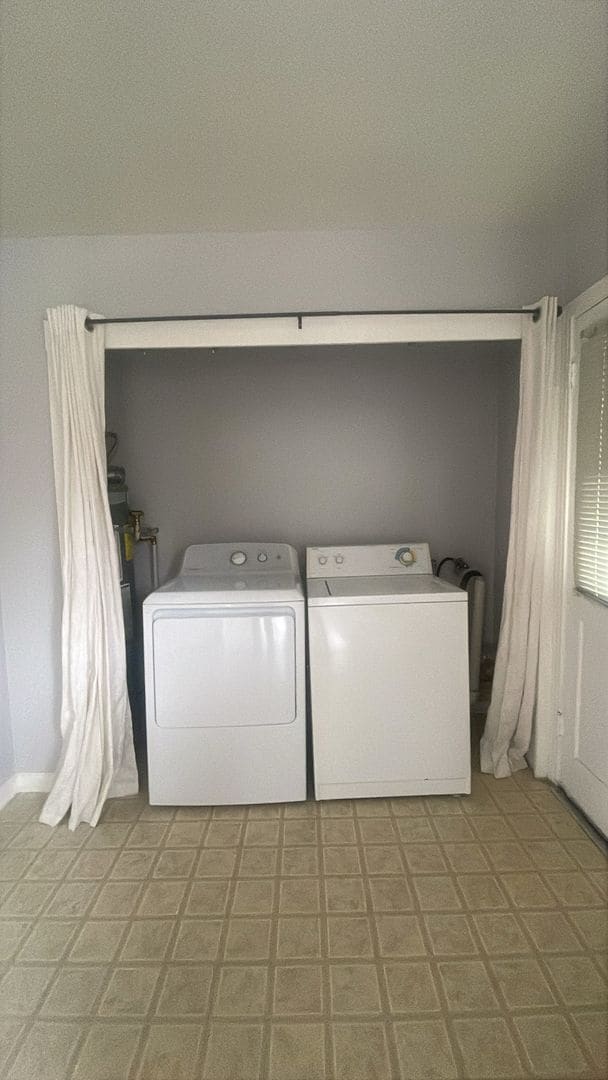 Building Photo - East Sacramento 1br Duplex for Rent $1,750.00