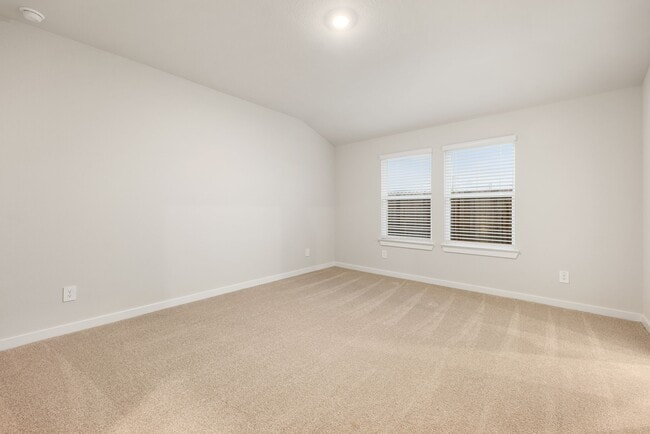 Building Photo - 6611 Castella Dr