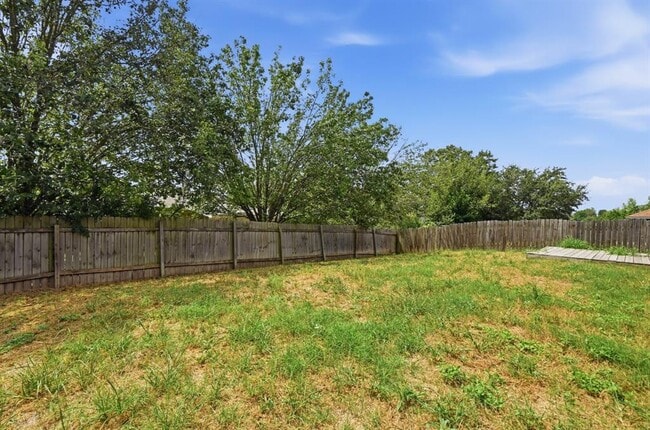 Building Photo - 123 Loon Lake Dr