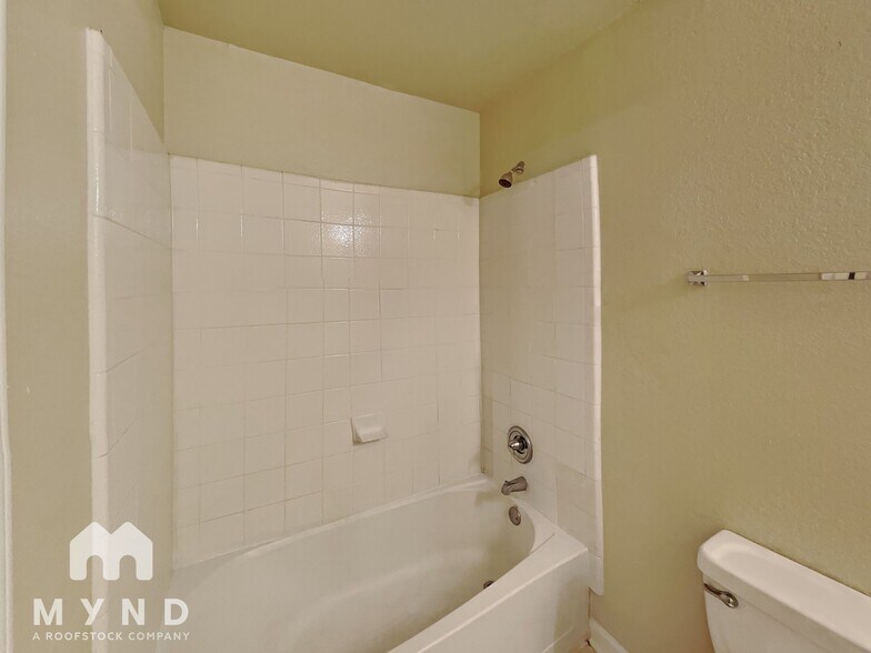 Building Photo - 6905 Doyal Dr