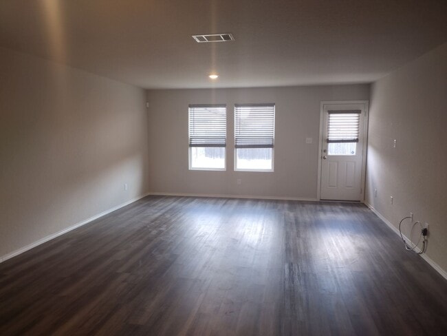 Building Photo - Charming 3 bedroom in Republic Creek!