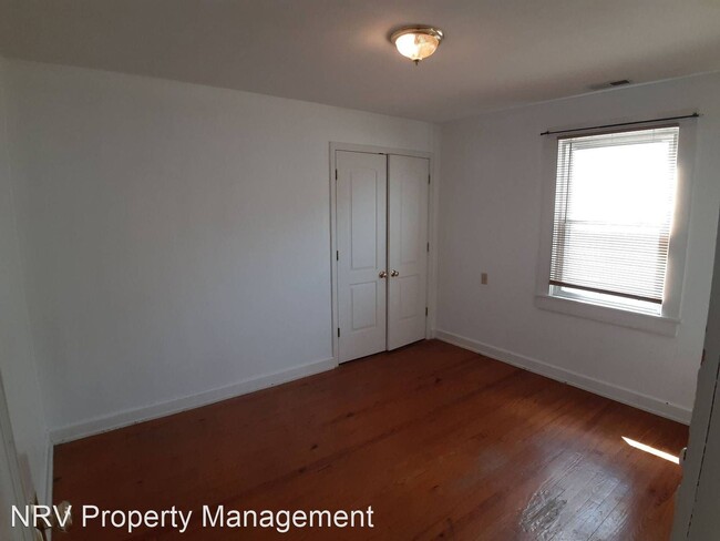 Building Photo - 4 br, 3 bath House - 323 Clement Street
