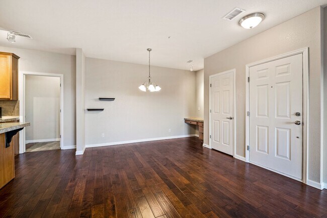 Building Photo - 9359 Las Ramblas Ct