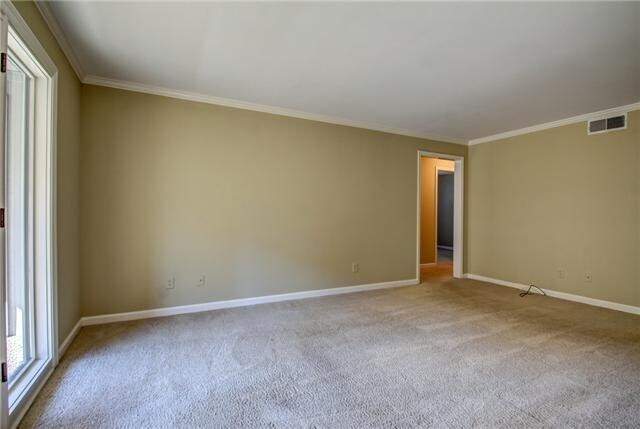 Building Photo - 120 Hillsboro Pl