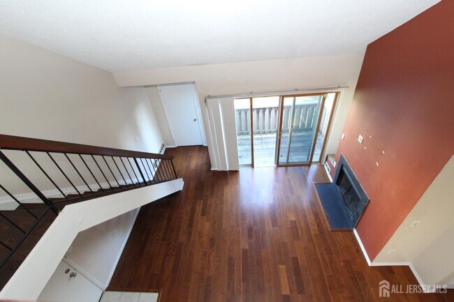 Building Photo - 2202 Aspen Dr