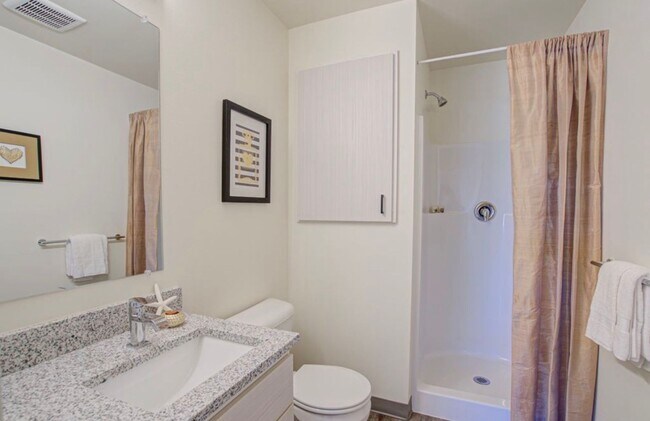 Building Photo - Country Living with Modern Flair: Wake up to the sounds of nature, Live Minutes from Everything