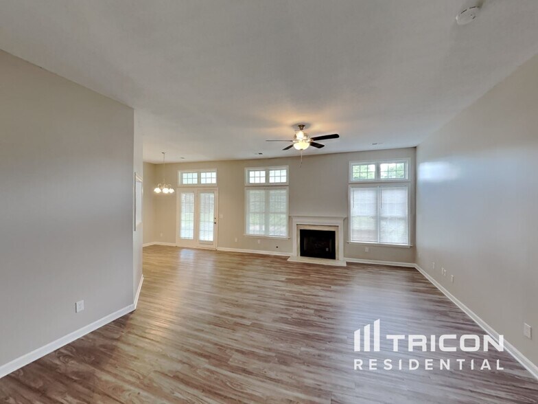 Building Photo - 3589 Bent Trace Dr