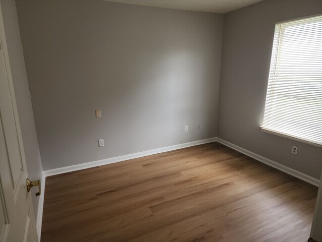 Building Photo - 4101 Blue Lick Ct