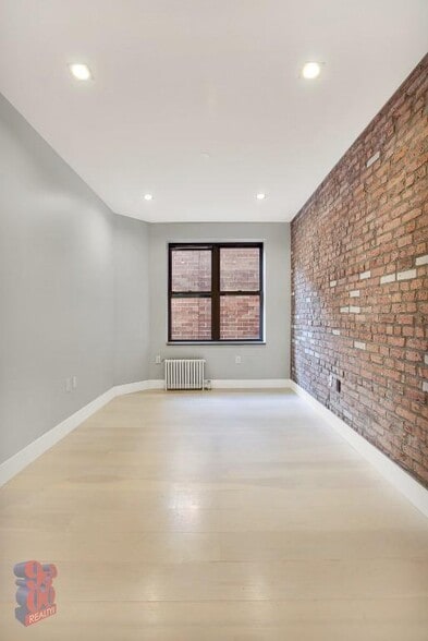 Building Photo - 195 Stanton St