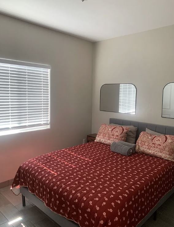 Building Photo - 803 N Van Alstine St