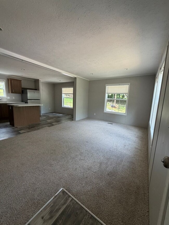 Building Photo - 4918 Greenwood Ln