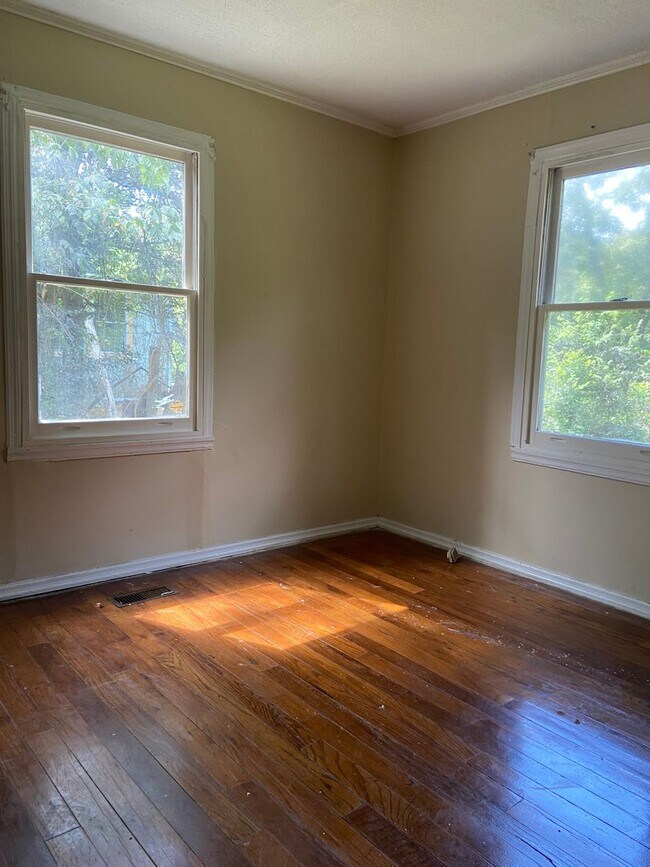 Building Photo - **UPCOMING**2 Bedroom / 1 Bathroom Home for Rent in East Columbus***
