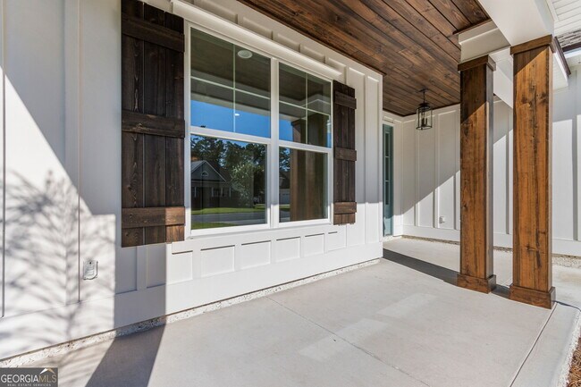 Building Photo - 103 Maybird Dr