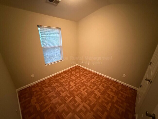 Building Photo - 2396 Camden Oak Way