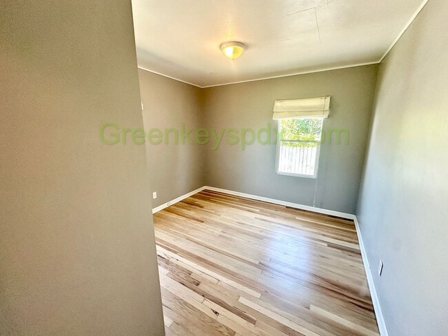 Building Photo - 2-Bedroom 2-Bathroom House in NE Portland,...