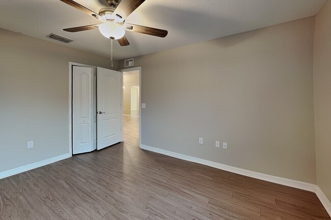 Building Photo - 8263 N Campbell Rd