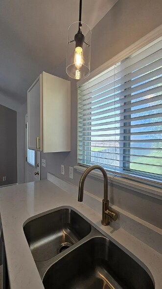 Building Photo - 8709 N 153rd St