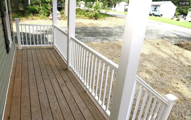 Building Photo - 16208 Pauline Ave