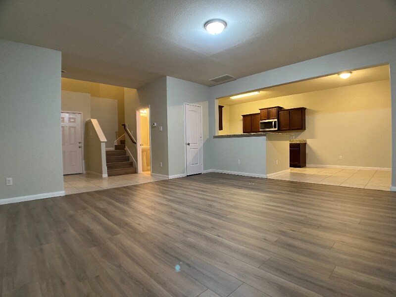 Building Photo - 312 Magnolia Dr