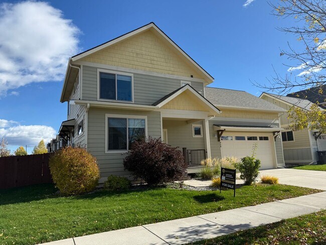 Primary Photo - 5 bedroom 2.5 Bath home in Bozeman with at...