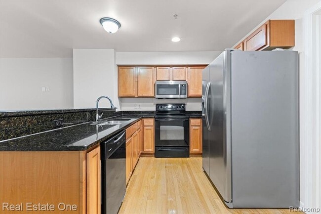 Building Photo - 1084 Faulkner