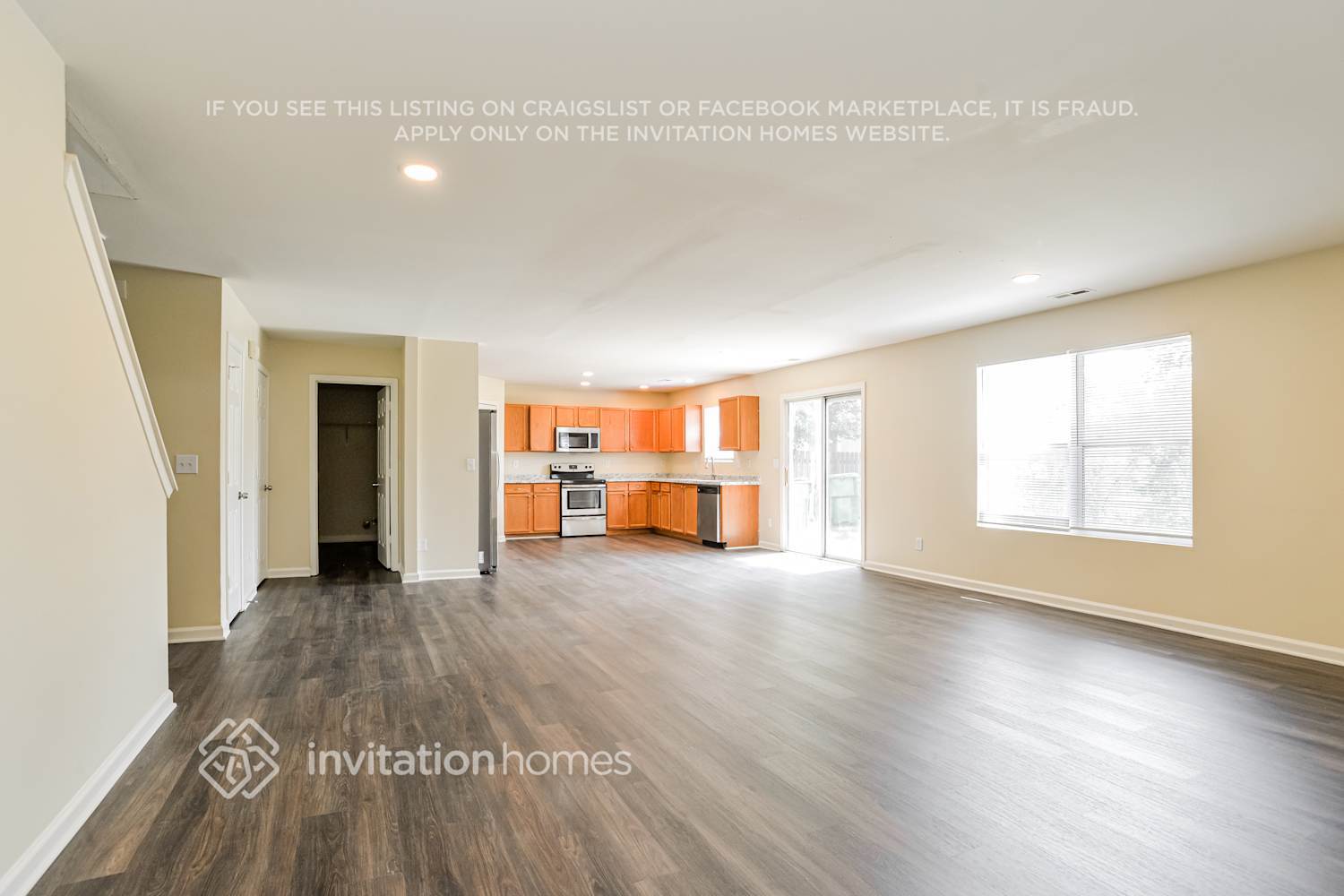 Building Photo - 9427 Bayview Pkwy