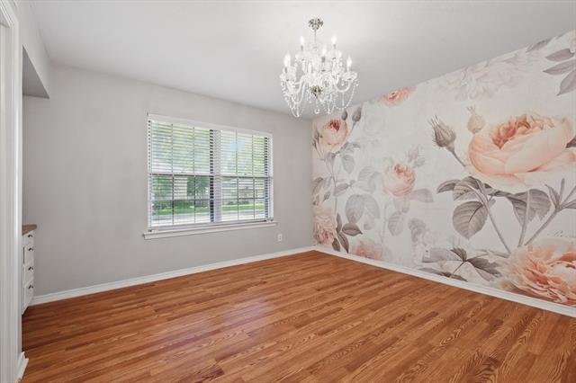 Building Photo - 2915 Touraine Dr