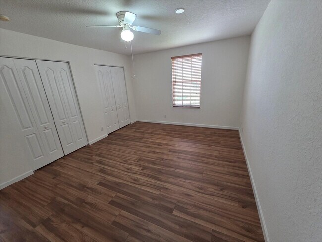 Building Photo - 383 Berenger Walk