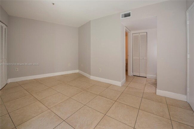 Building Photo - 4147 Stirling Rd