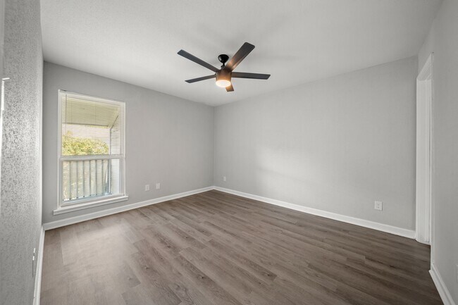 Building Photo - 13151 Walden Rd